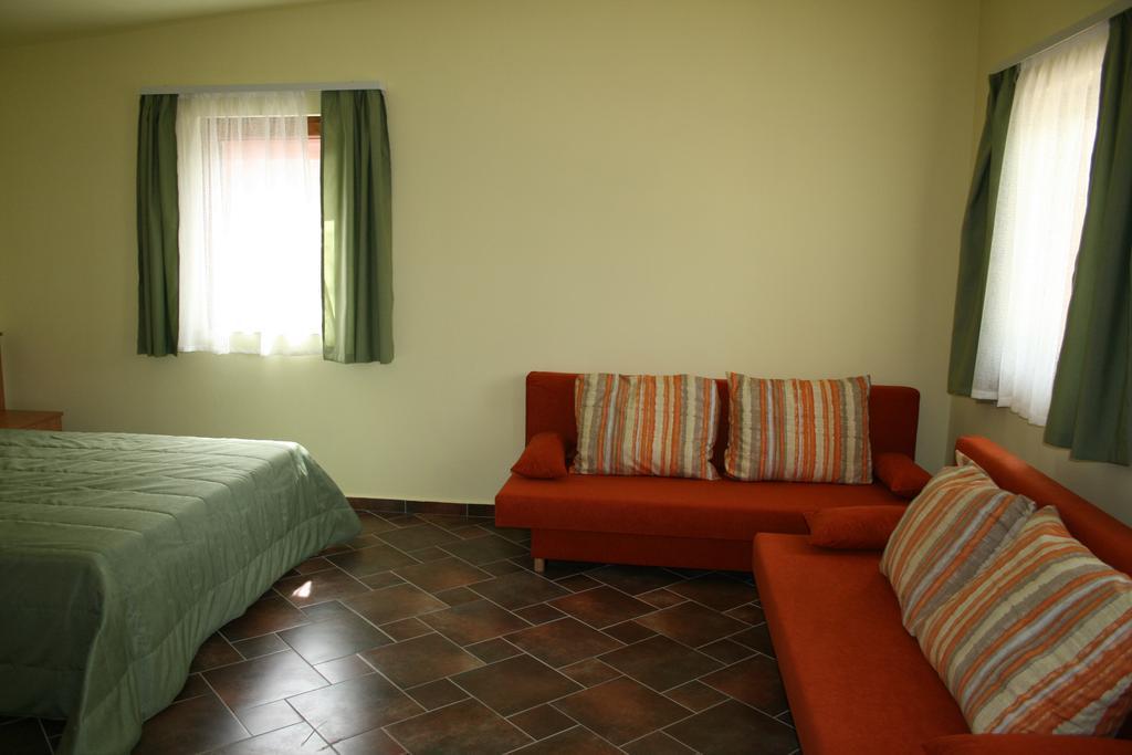 Matra Kemping Apartmanok Matrafured Δωμάτιο φωτογραφία